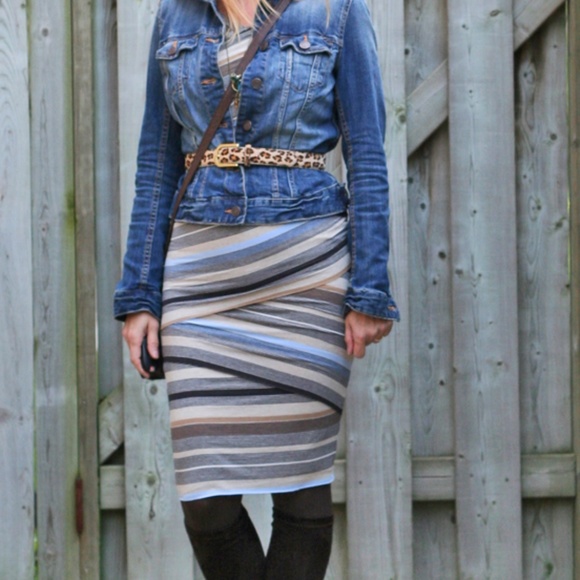 ANTHROPOLOGIE Body Con Bandage Striped Stretch Dress Size XS/Small - Picture 3 of 9